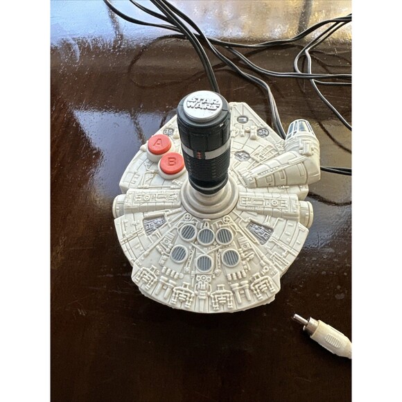 Star Wars Millenium Falcon 2006 Jakks Pacific Plug N Play TV Video Game - Picture 2 of 10